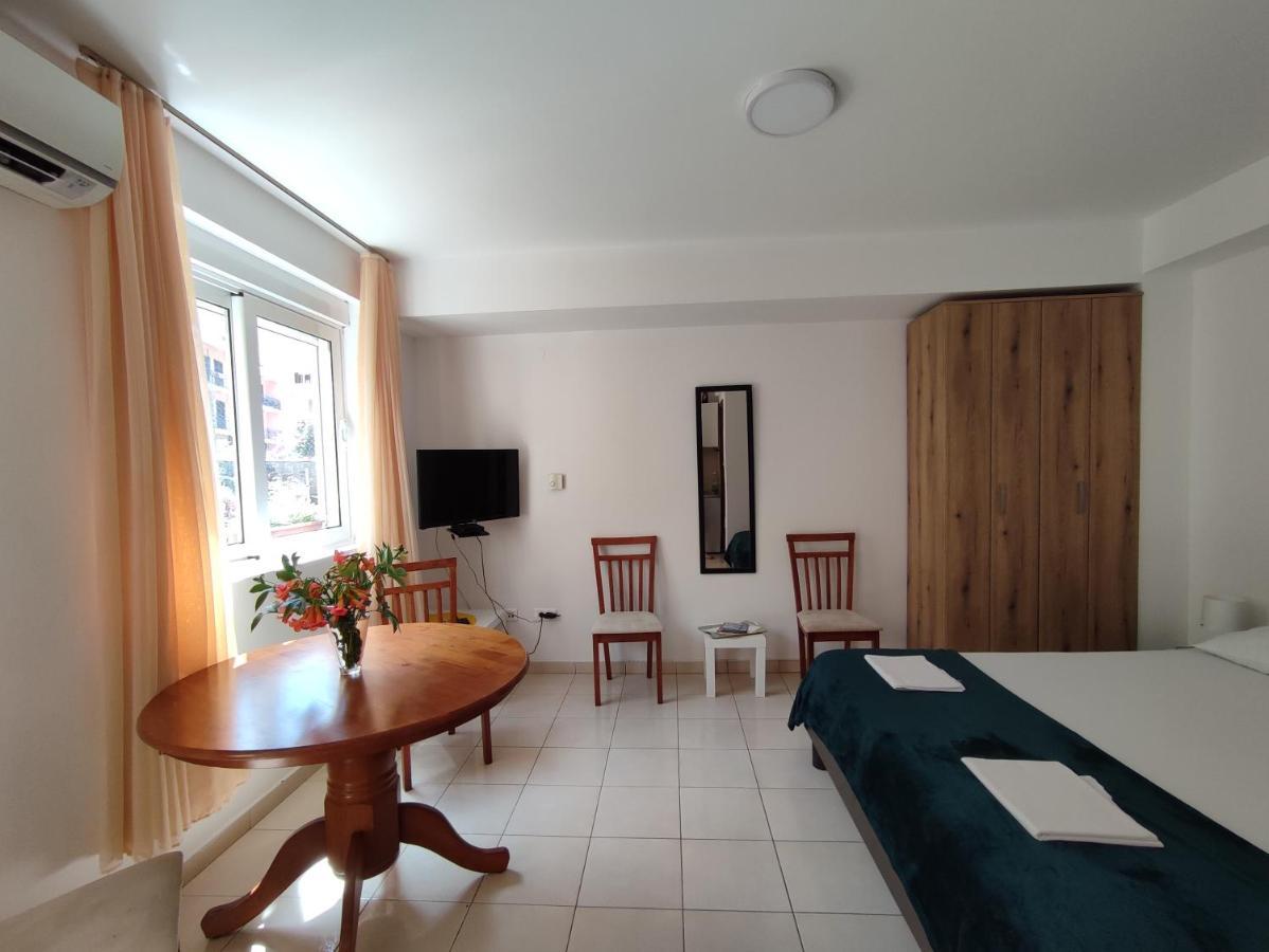 Studio Apartman Radimir Kotor Exteriör bild
